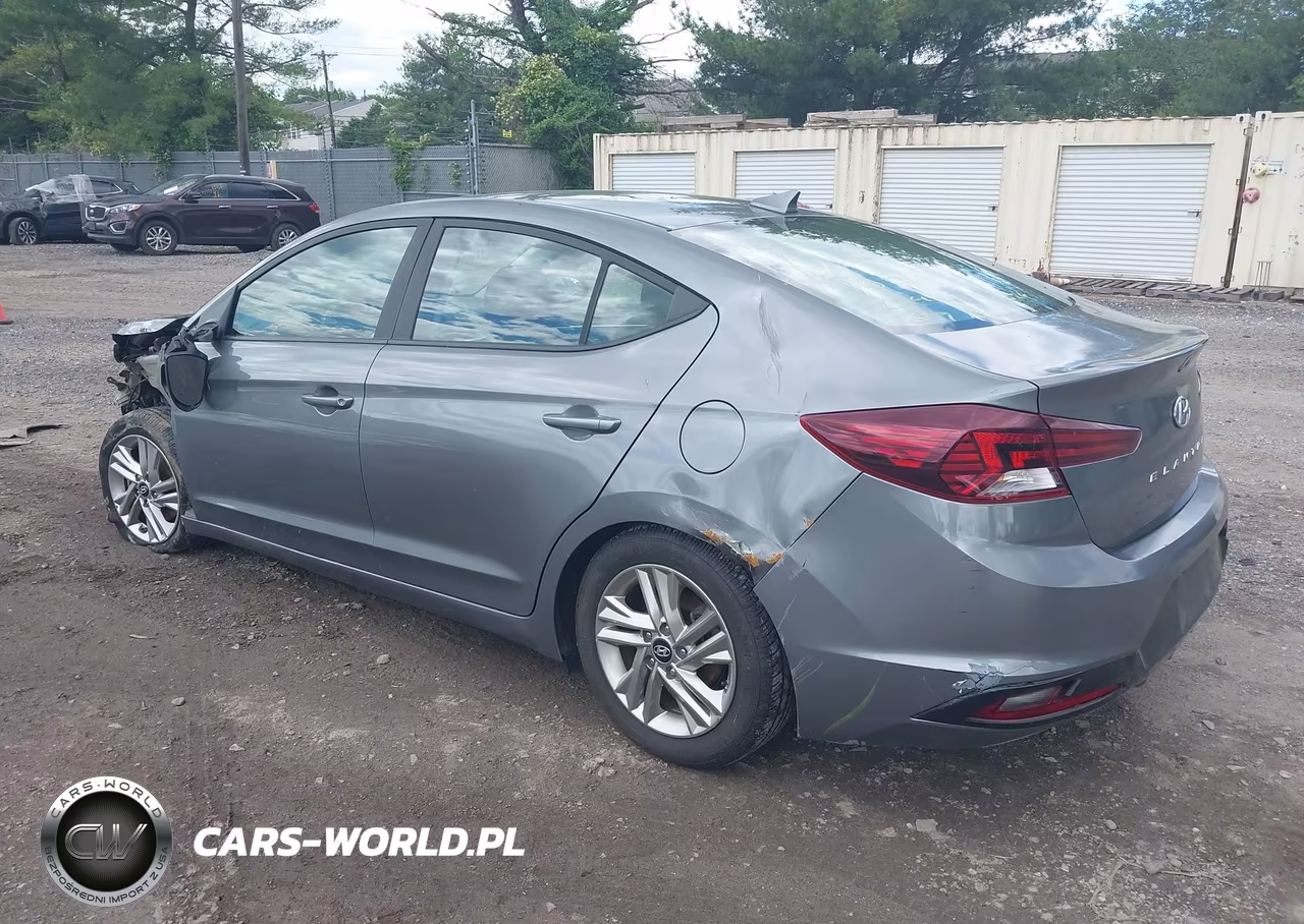 2019 Hyundai Elantra Sel VIN:5NPD84LF0KH451632 - 3