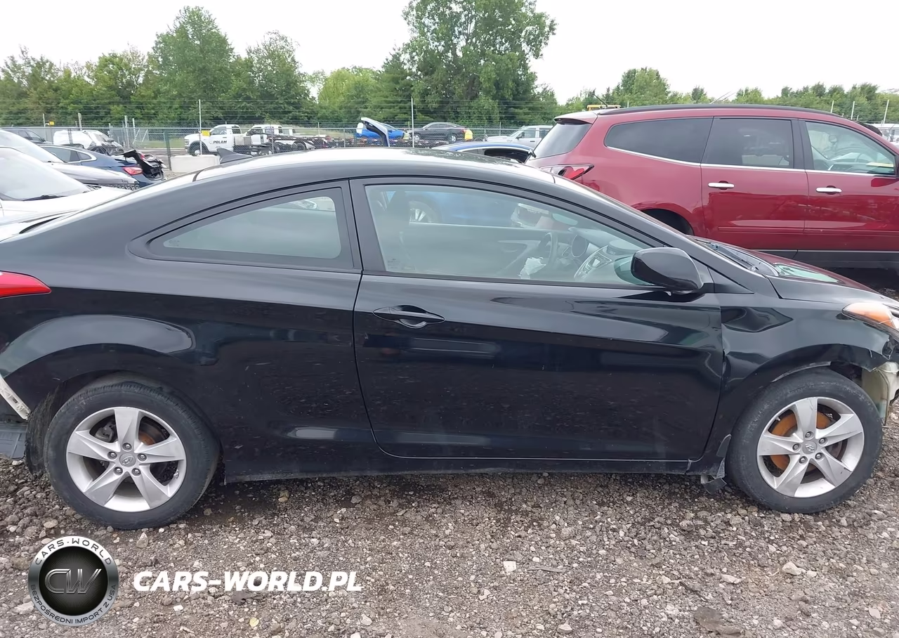 2013 Hyundai Elantra Gs VIN:KMHDH6AE9DU012889 - 14