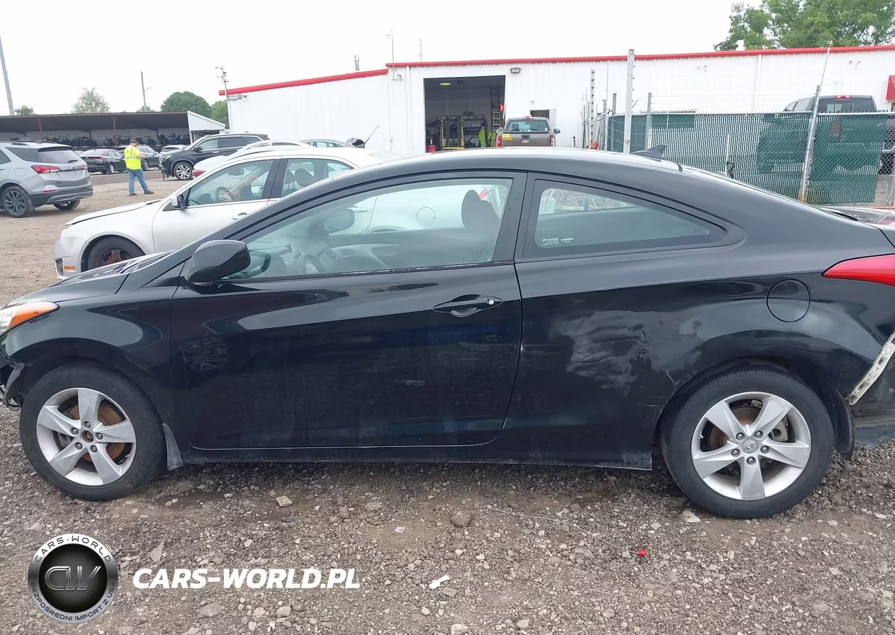 2013 Hyundai Elantra Gs VIN:KMHDH6AE9DU012889 - 15