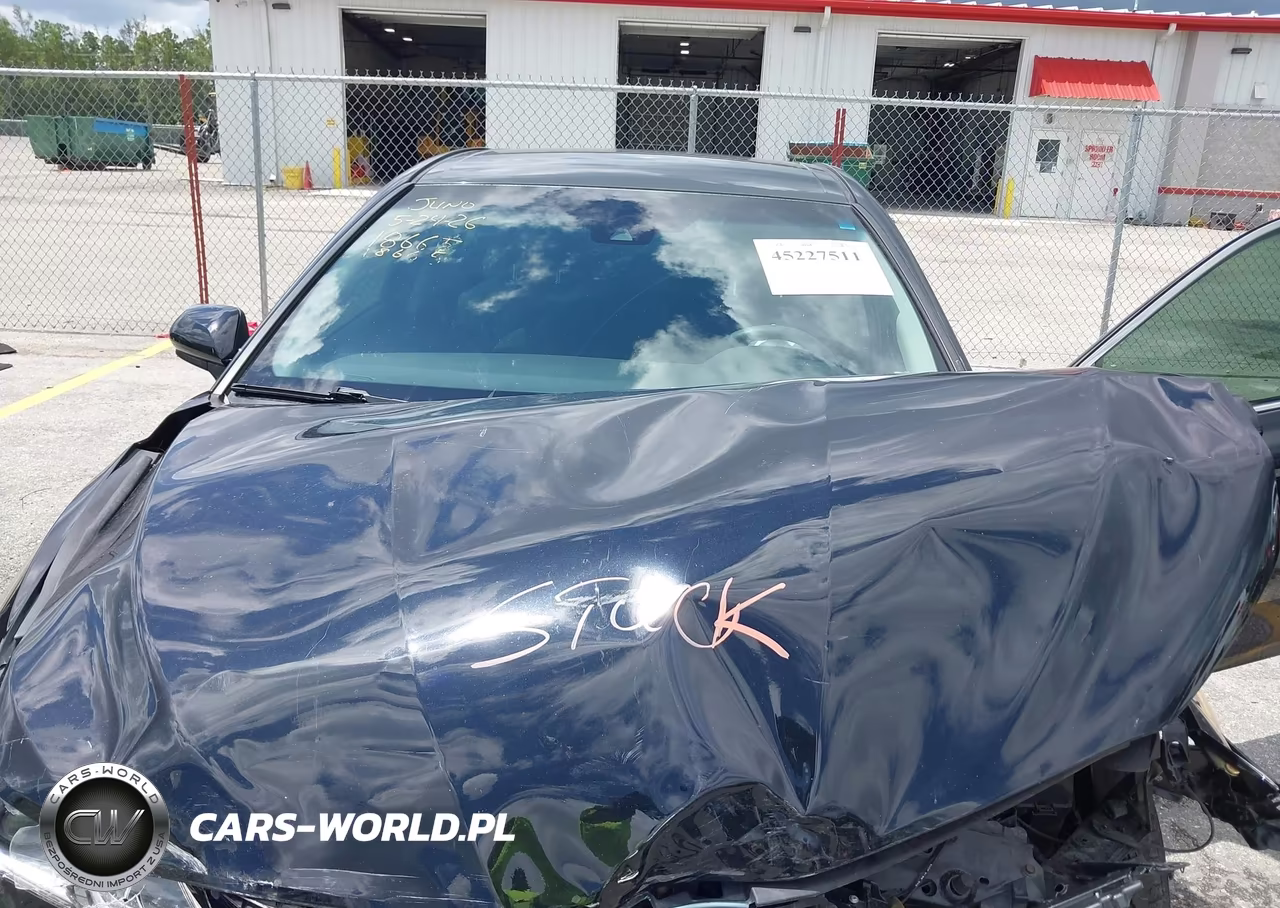 2018 Toyota Camry Le VIN:4T1B11HK7JU676291 - 10
