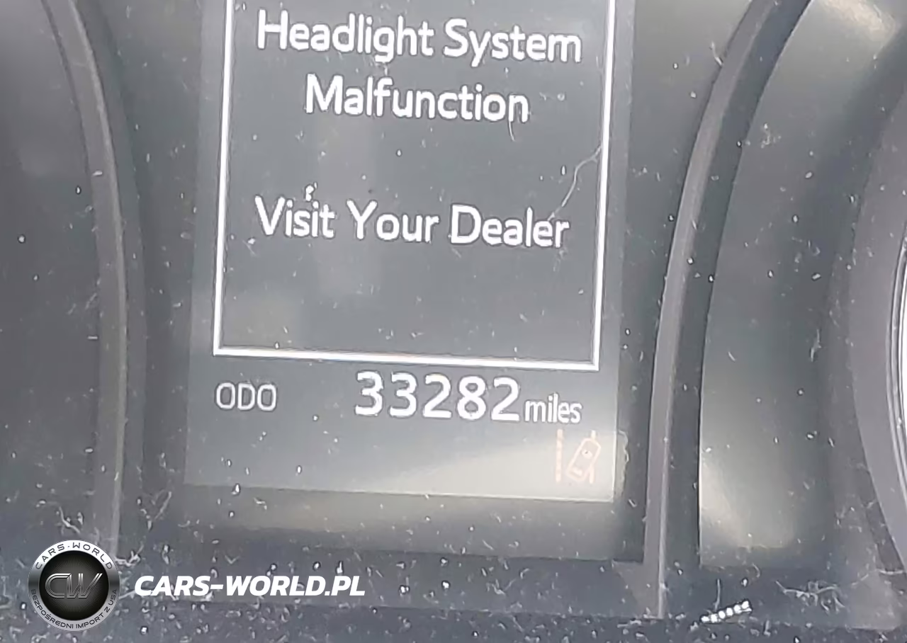 2018 Toyota Camry Le VIN:4T1B11HK7JU676291 - 16