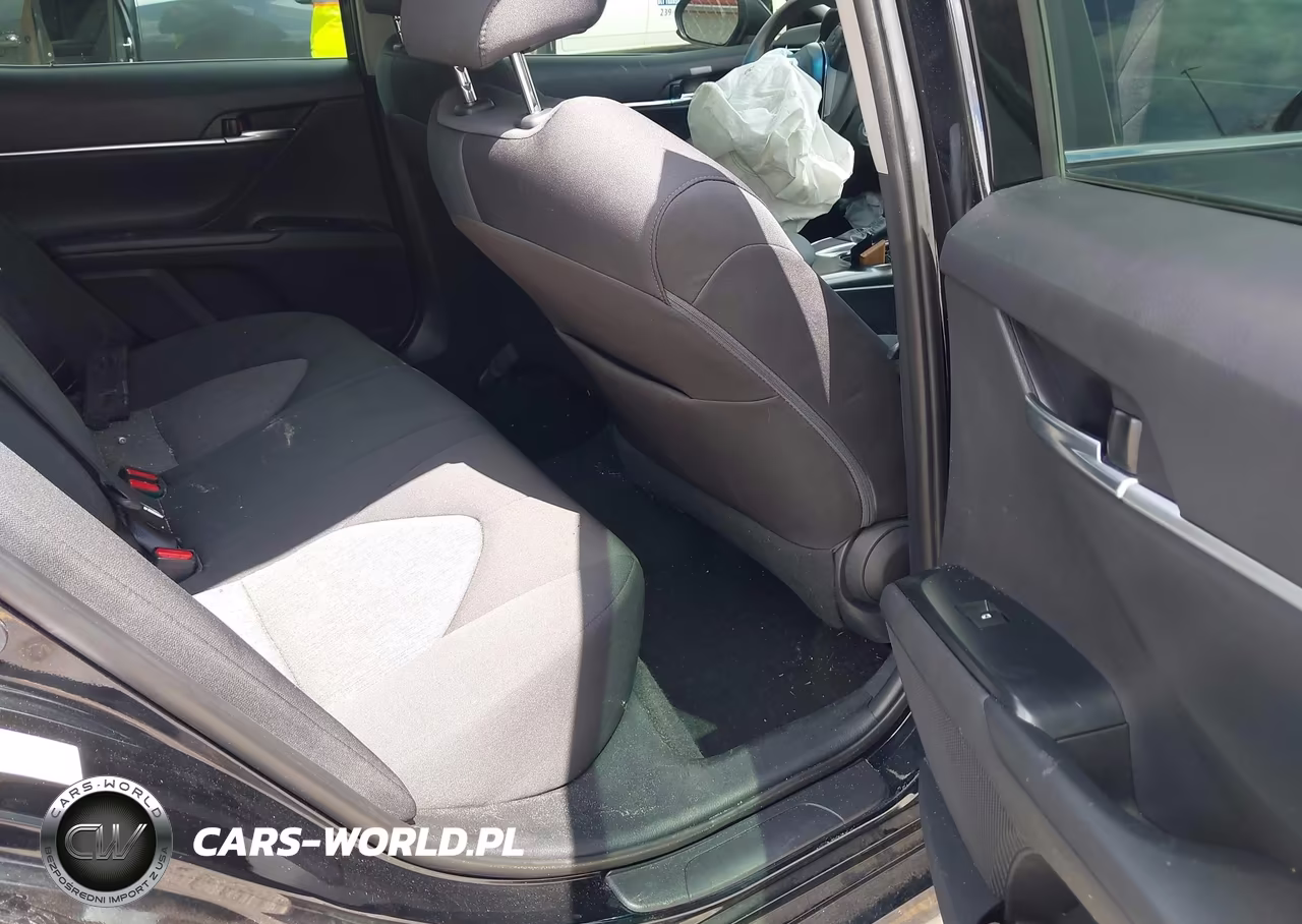 2018 Toyota Camry Le VIN:4T1B11HK7JU676291 - 8