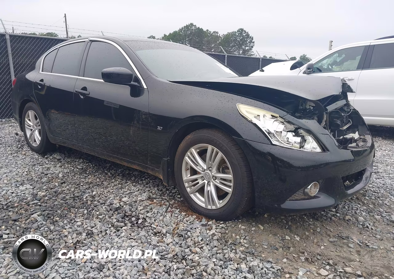 2015 Infiniti Q40