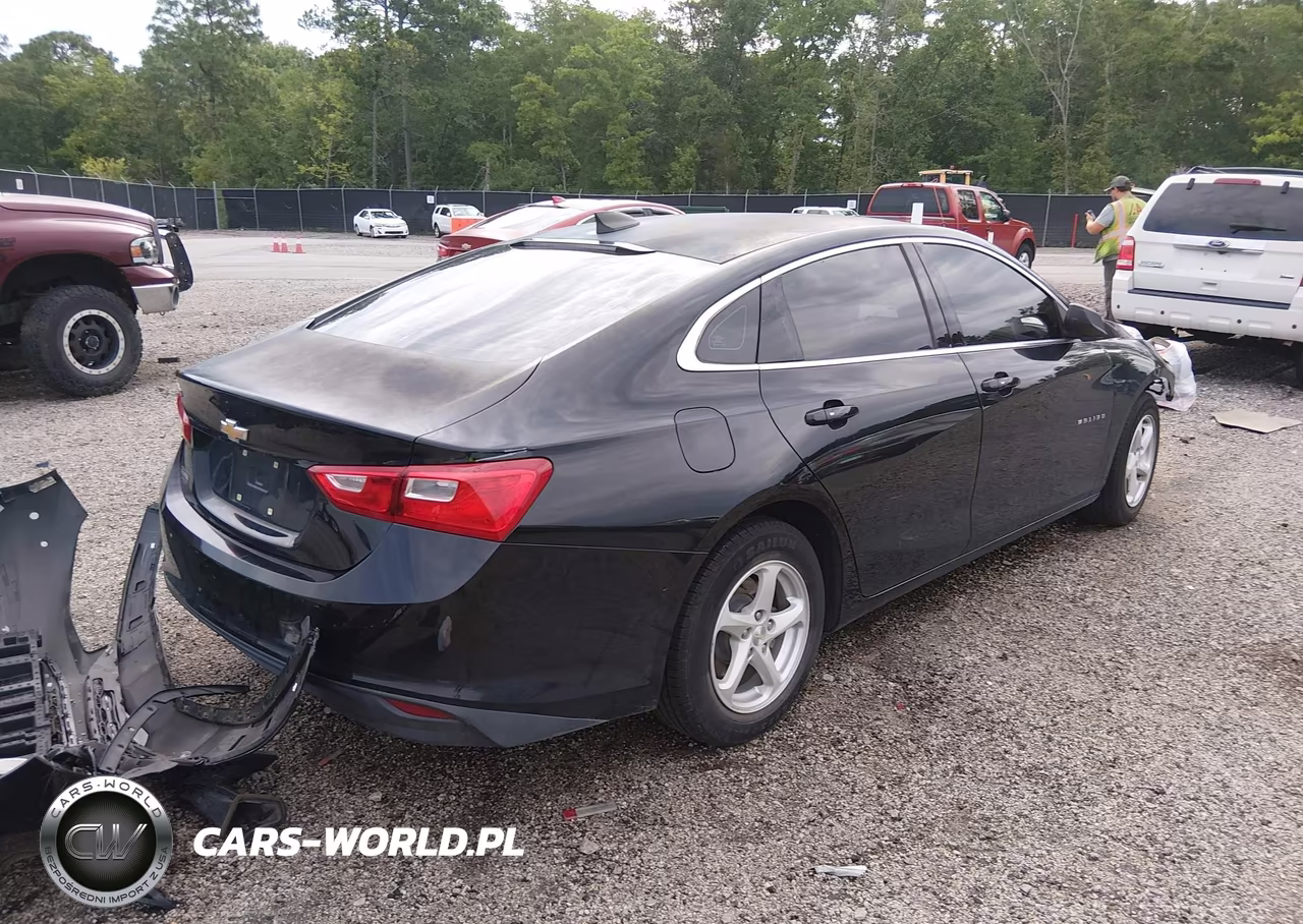2017 Chevrolet Malibu Ls VIN:1G1ZB5ST2HF156094 - 4