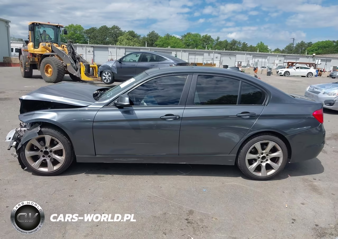 2014 BMW 320I xDrive VIN:WBA3C3C5XEF986913 - 14