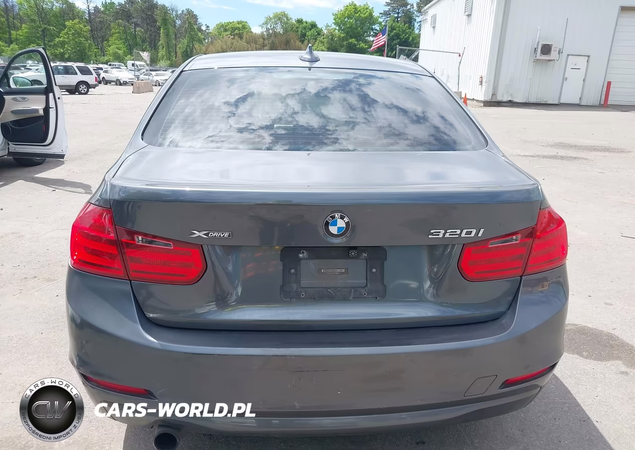 2014 BMW 320I xDrive VIN:WBA3C3C5XEF986913 - 16