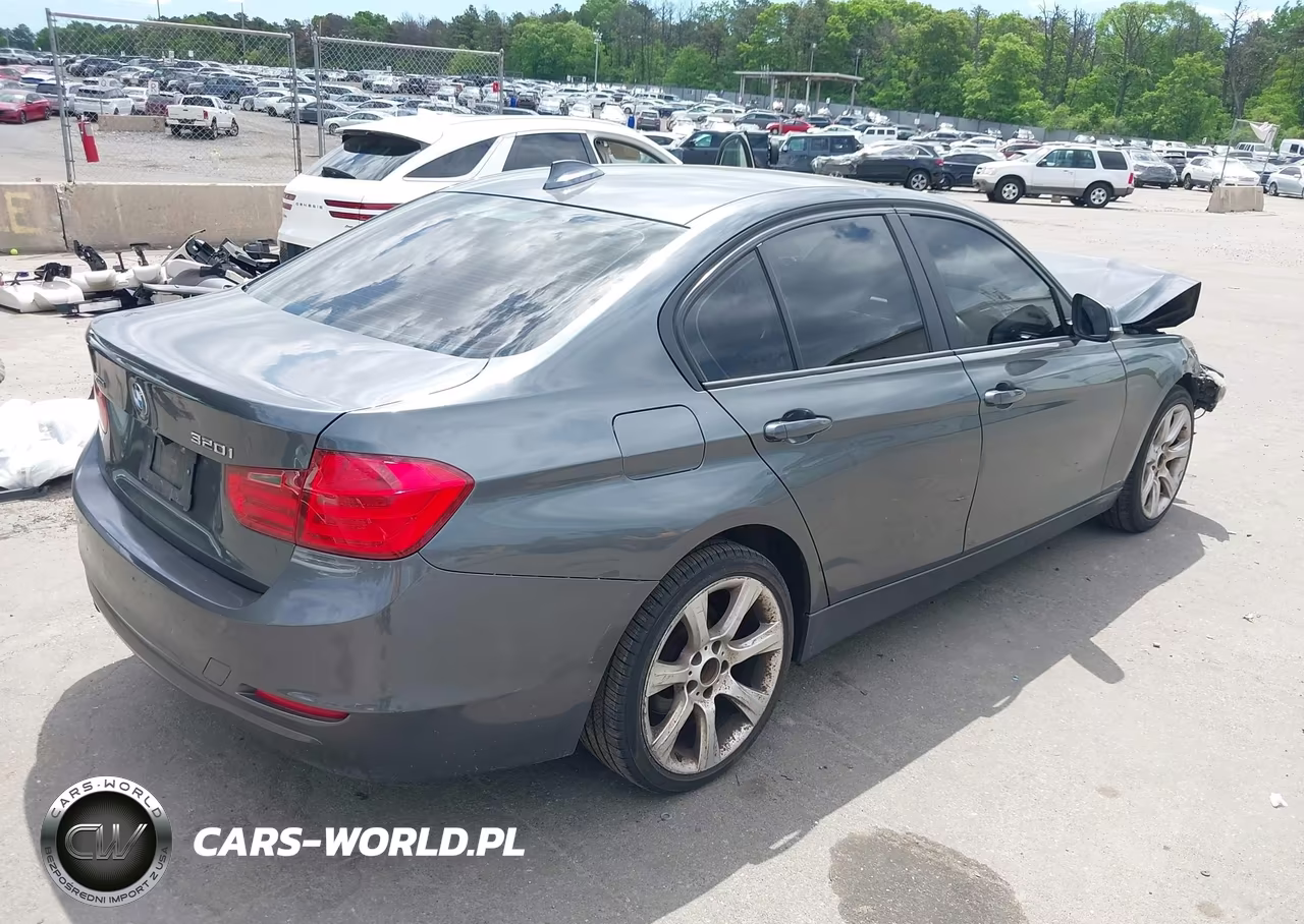 2014 BMW 320I xDrive VIN:WBA3C3C5XEF986913 - 4
