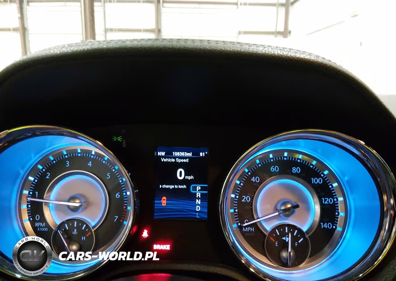 2014 Chrysler 300 VIN:2C3CCARG4EH352726 - 7