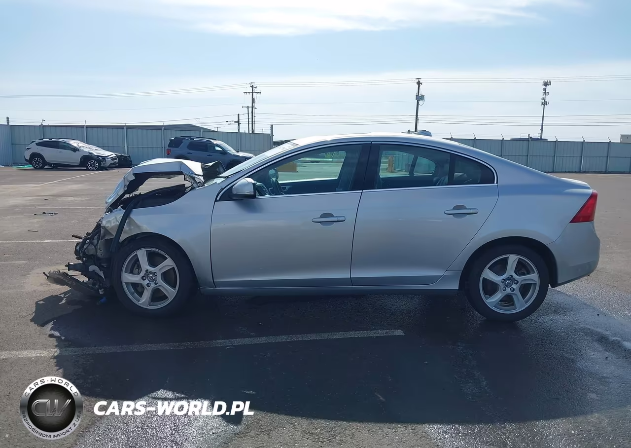 2012 Volvo S60 T5 VIN:YV1622FSXC2051145 - 14