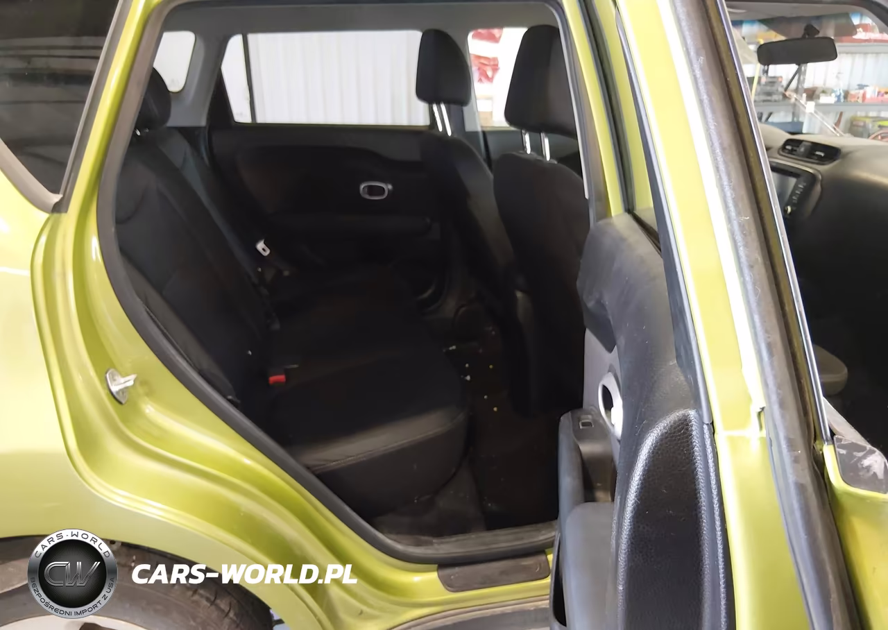 2018 Kia Soul VIN:KNDJN2A27J7900307 - 8