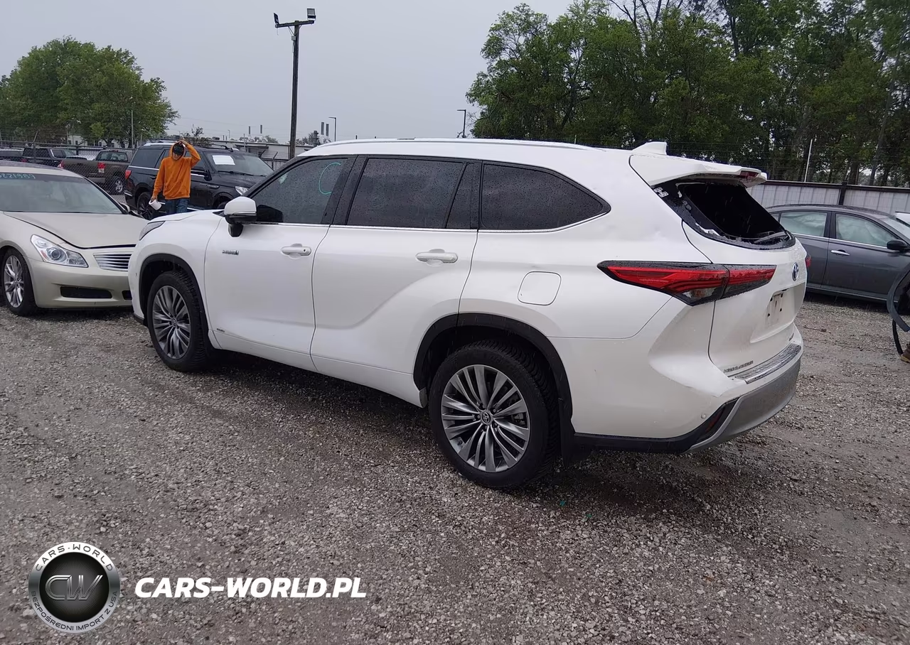 2021 Toyota Highlander Hybrid Platinum VIN:5TDEBRCHXMS019339 - 3