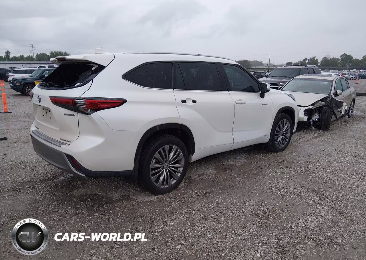 2021 Toyota Highlander Hybrid Platinum VIN:5TDEBRCHXMS019339 - 4