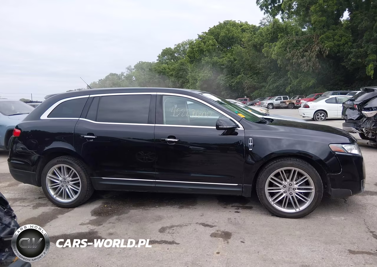 2019 Lincoln Mkt Reserve VIN:2LMHJ5AT6KBL00214 - 13