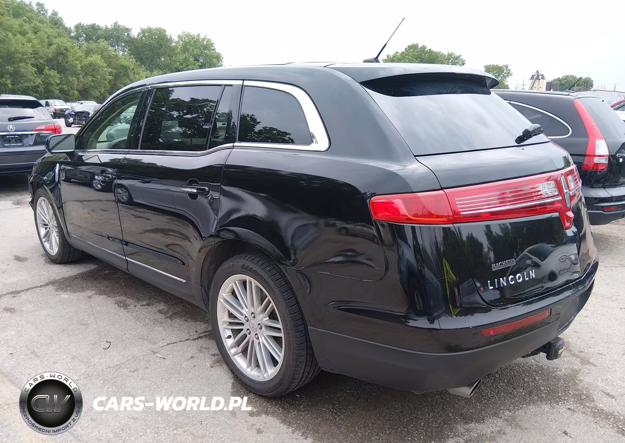 2019 Lincoln Mkt Reserve VIN:2LMHJ5AT6KBL00214 - 3