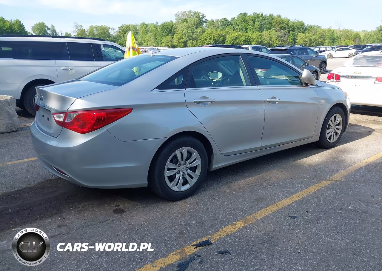 2012 Hyundai Sonata Gls VIN:5NPEB4AC6CH324383 - 4