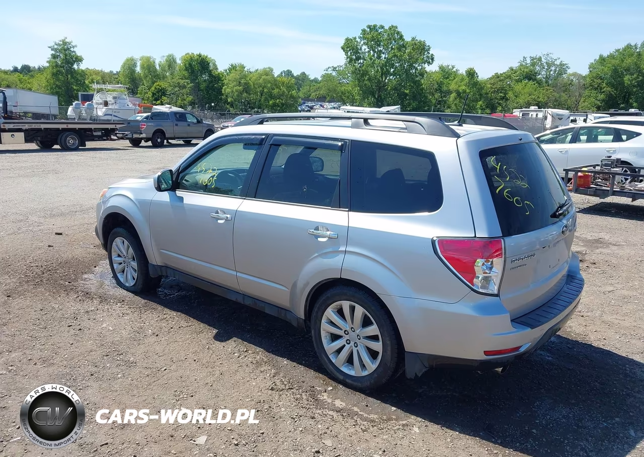 2012 Subaru Forester 2.5X Limited VIN:JF2SHAFC1CH465127 - 3