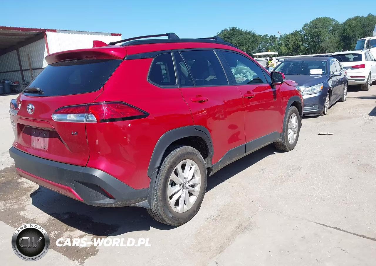 2022 Toyota Corolla Cross Le VIN:7MUCAAAG3NV030017 - 4