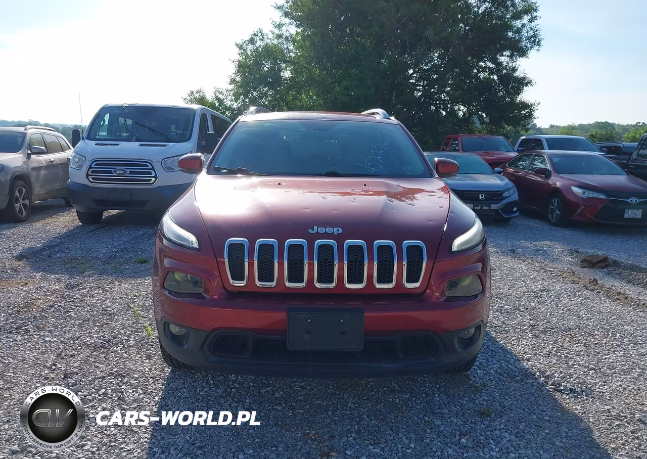 2017 Jeep Cherokee Latitude 4X4 VIN:1C4PJMCB9HW574959 - 12
