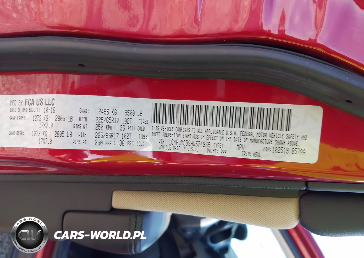 2017 Jeep Cherokee Latitude 4X4 VIN:1C4PJMCB9HW574959 - 9
