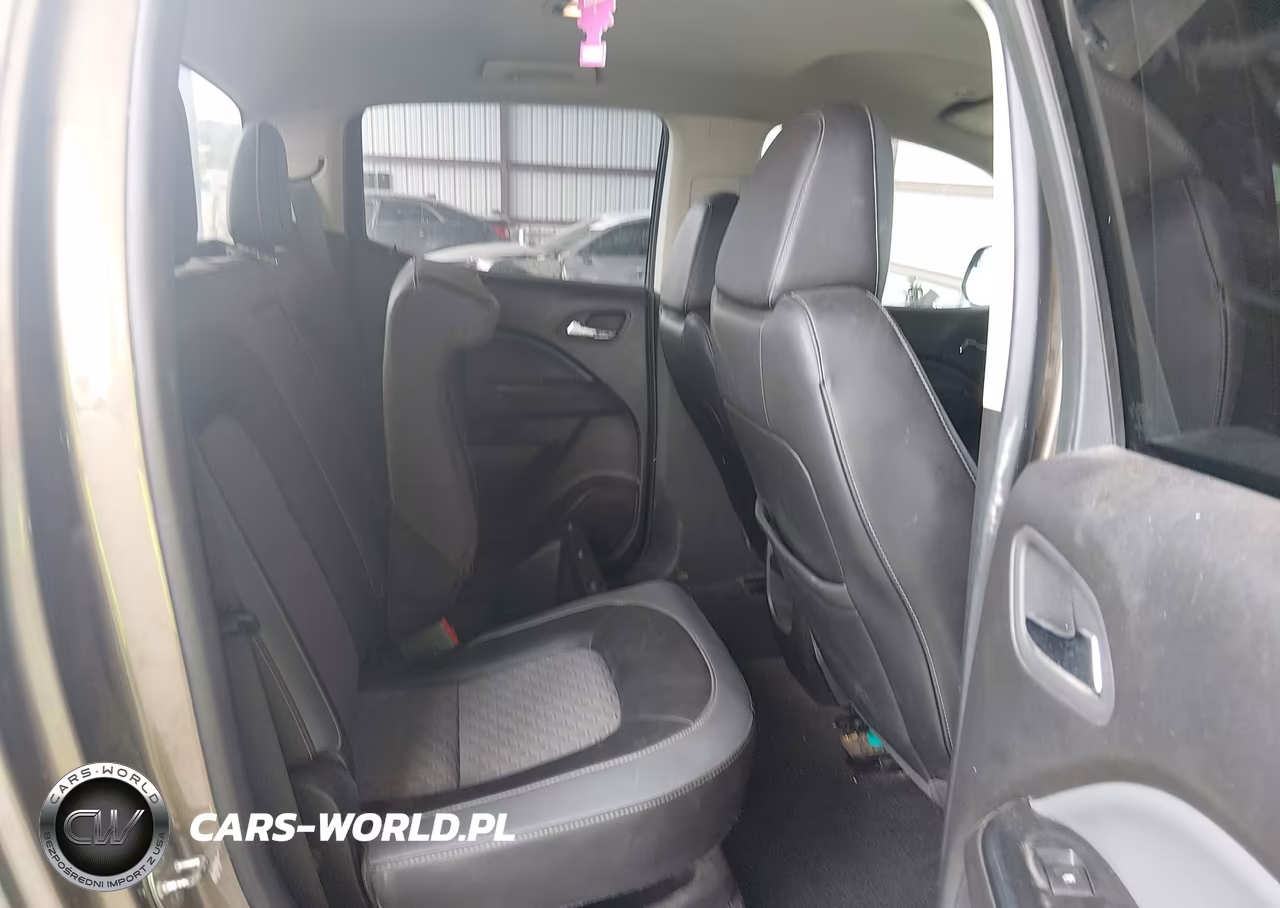 2015 Chevrolet Colorado Z71 VIN:1GCGTCE35F1184834 - 8