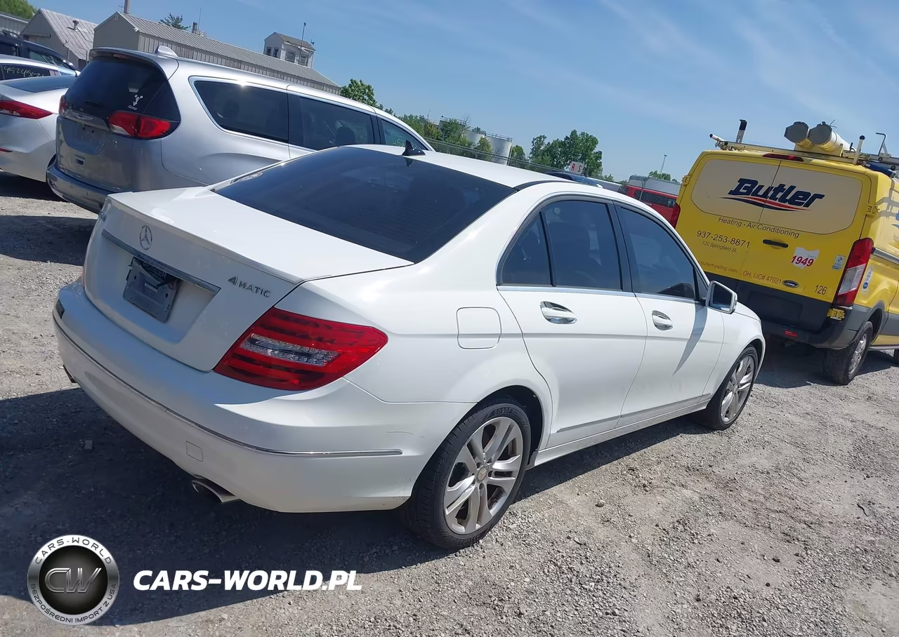 2013 Mercedes-Benz C 300 Luxury 4Matic VIN:WDDGF8AB1DR270714 - 4