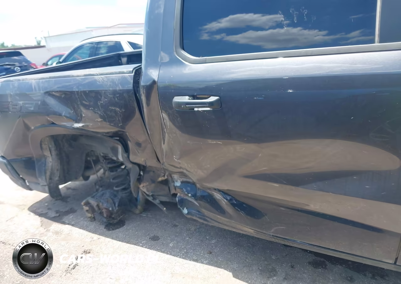 2025 Ram 1500 Rebel 4X4 5'7 Box VIN:1C6SRFLP7SN645543 - 6