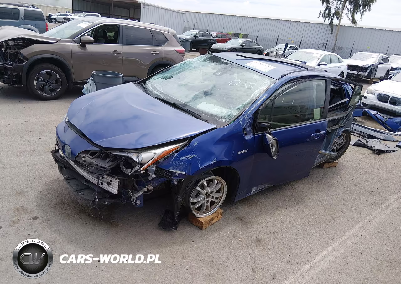 2018 Toyota Prius Two VIN:JTDKBRFU7J3596158 - 2