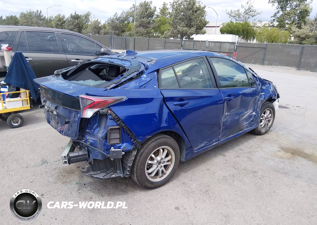 2018 Toyota Prius Two VIN:JTDKBRFU7J3596158 - 4