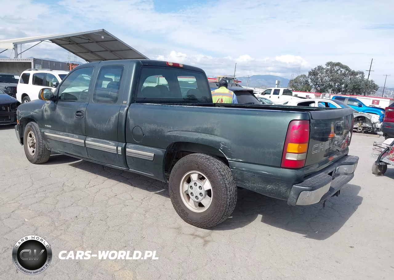 2001 Chevrolet Silverado 1500 VIN:2GCEC19W011128061 - 3