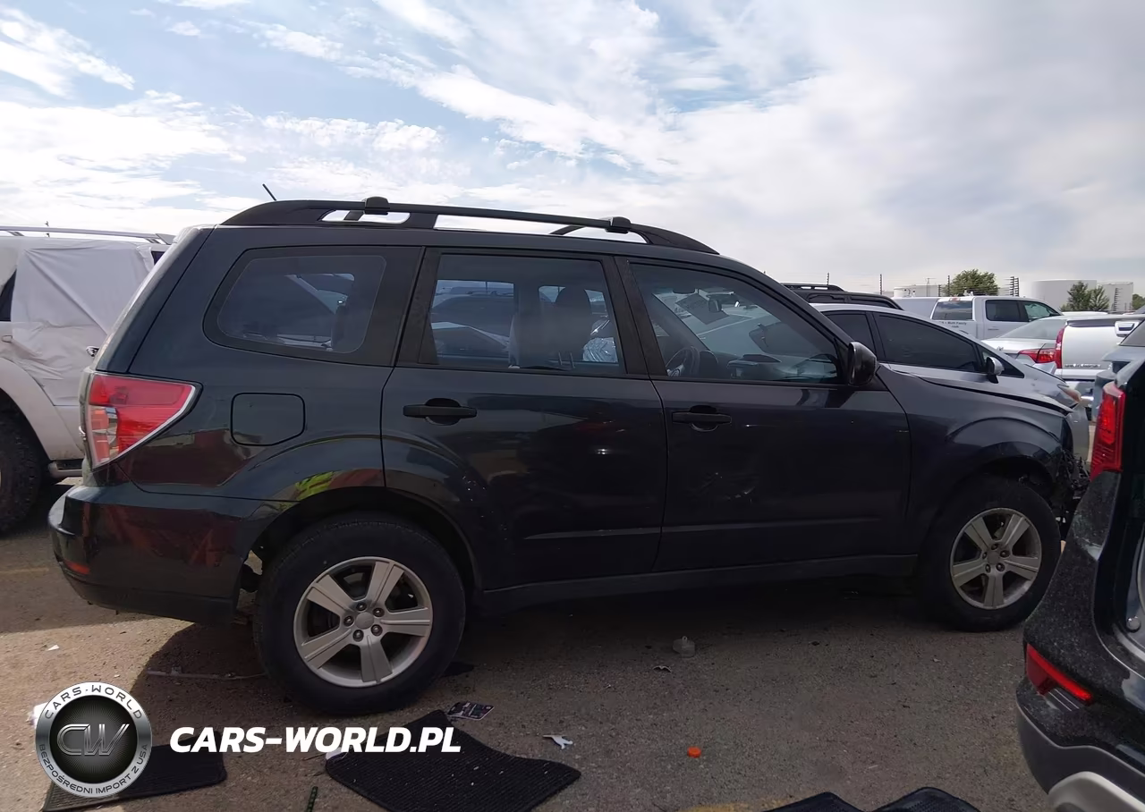 2013 Subaru Forester 2.5X VIN:JF2SHABC8DH440880 - 13