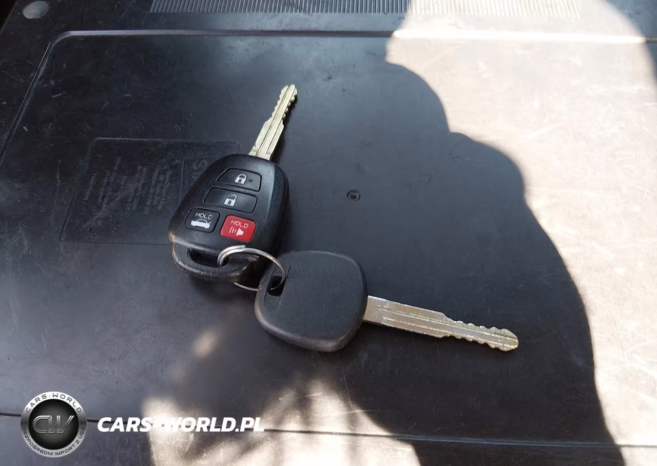 2015 Toyota Corolla S VIN:2T1BURHE4FC334905 - 11