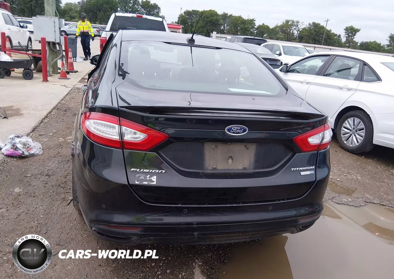2015 Ford Fusion Titanium VIN:3FA6P0D91FR246343 - 16