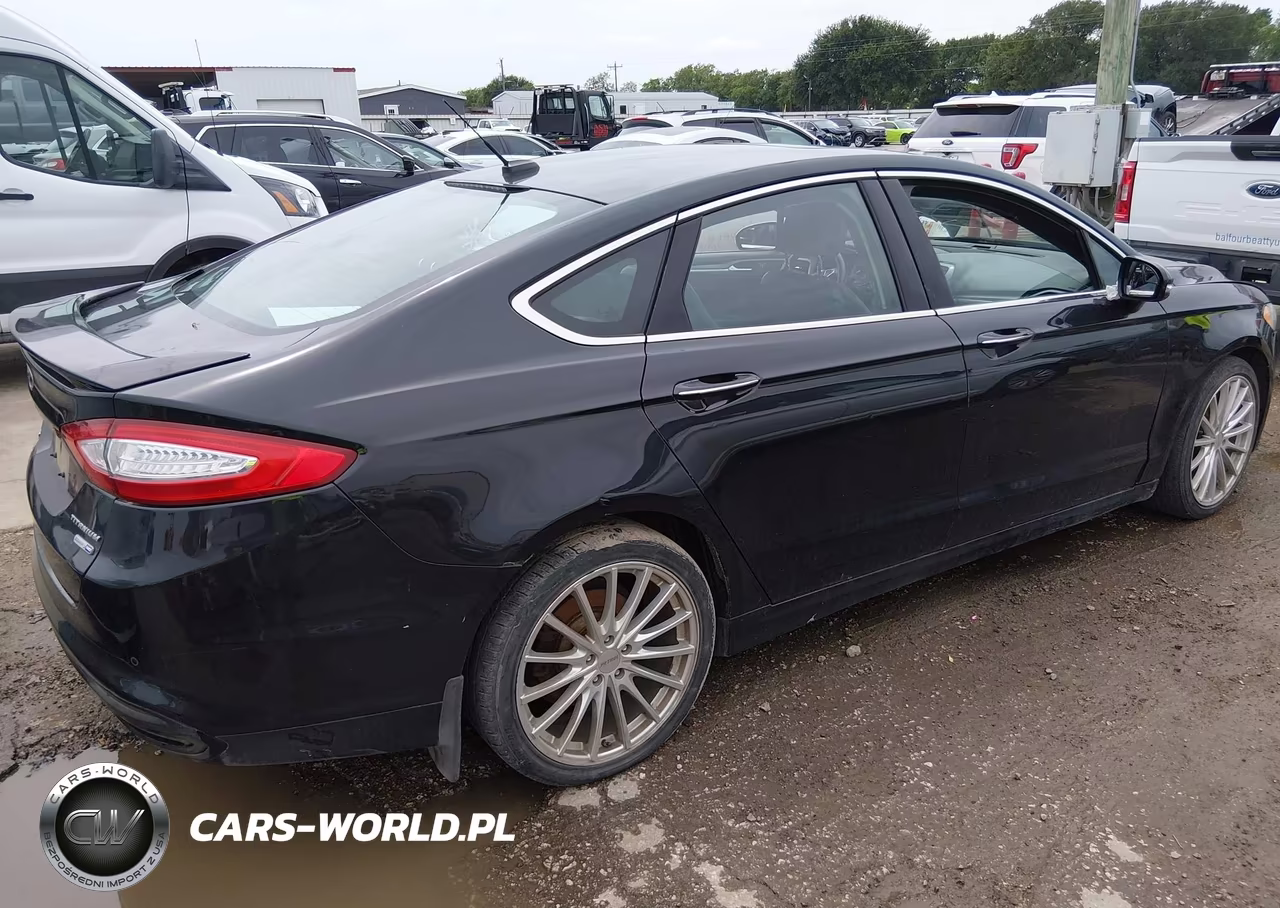 2015 Ford Fusion Titanium VIN:3FA6P0D91FR246343 - 4