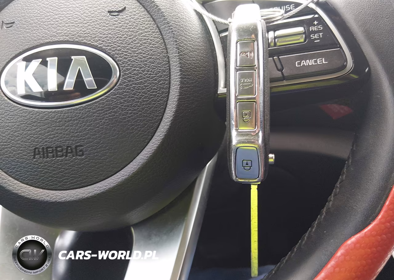 2019 Kia Forte S VIN:3KPF34AD8KE118186 - 11