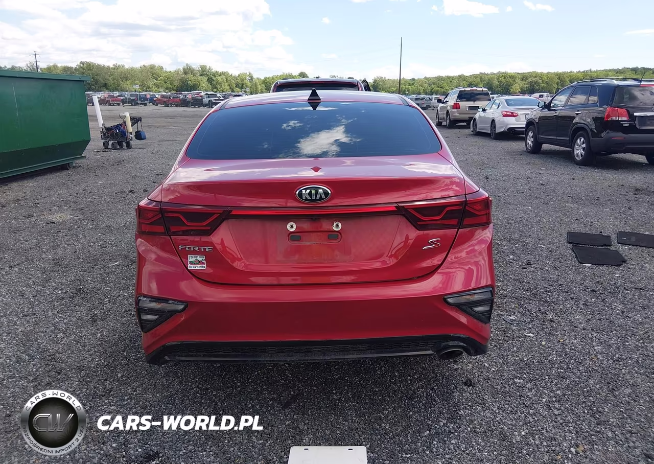 2019 Kia Forte S VIN:3KPF34AD8KE118186 - 16
