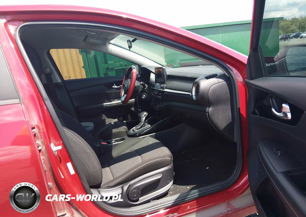 2019 Kia Forte S VIN:3KPF34AD8KE118186 - 5