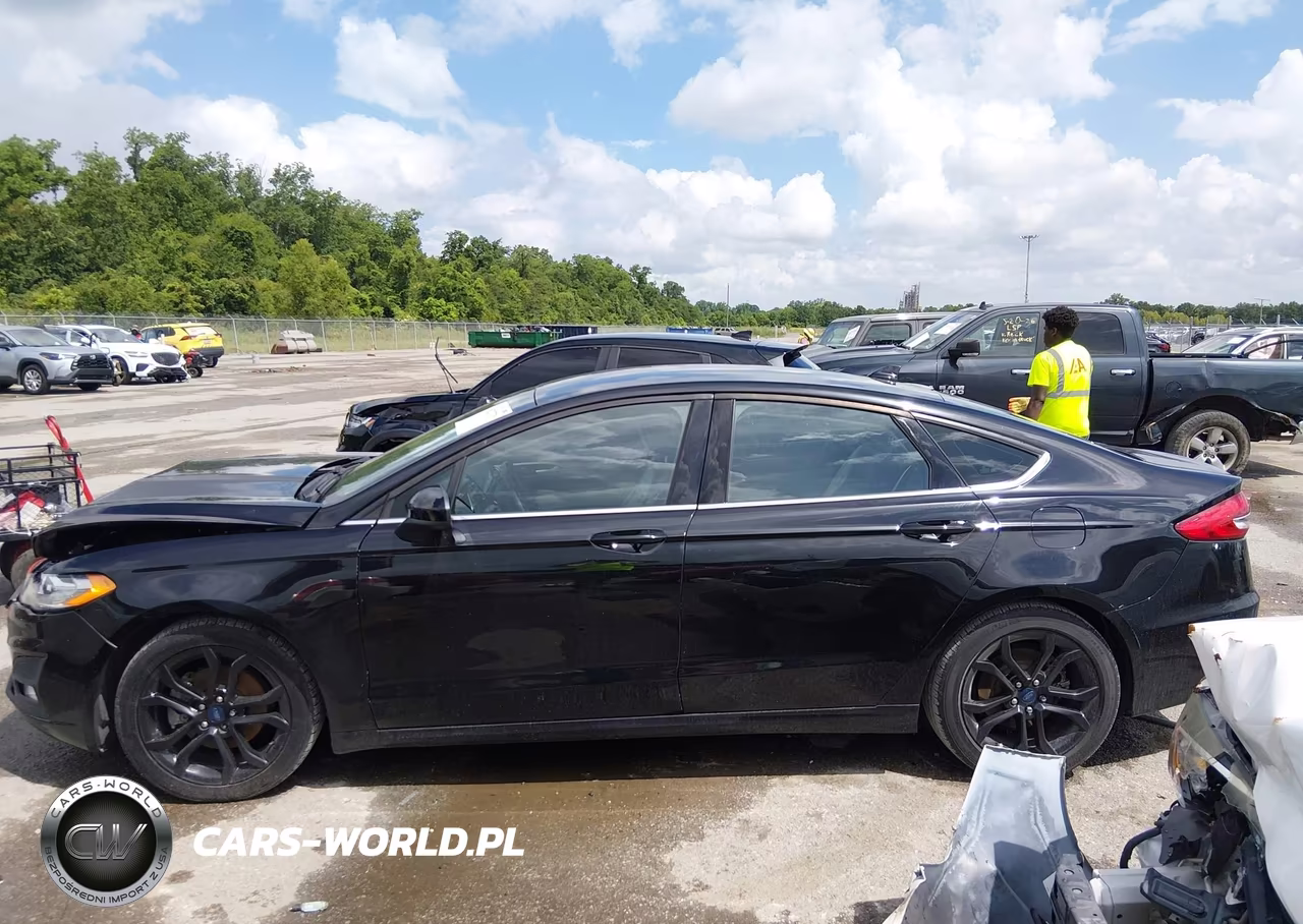 2019 Ford Fusion Se VIN:3FA6P0HD3KR198188 - 14