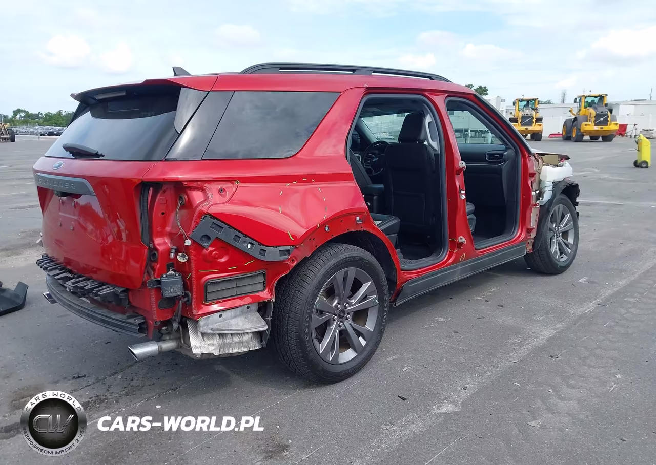2022 Ford Explorer Xlt VIN:1FMSK7DH4NGA73331 - 4