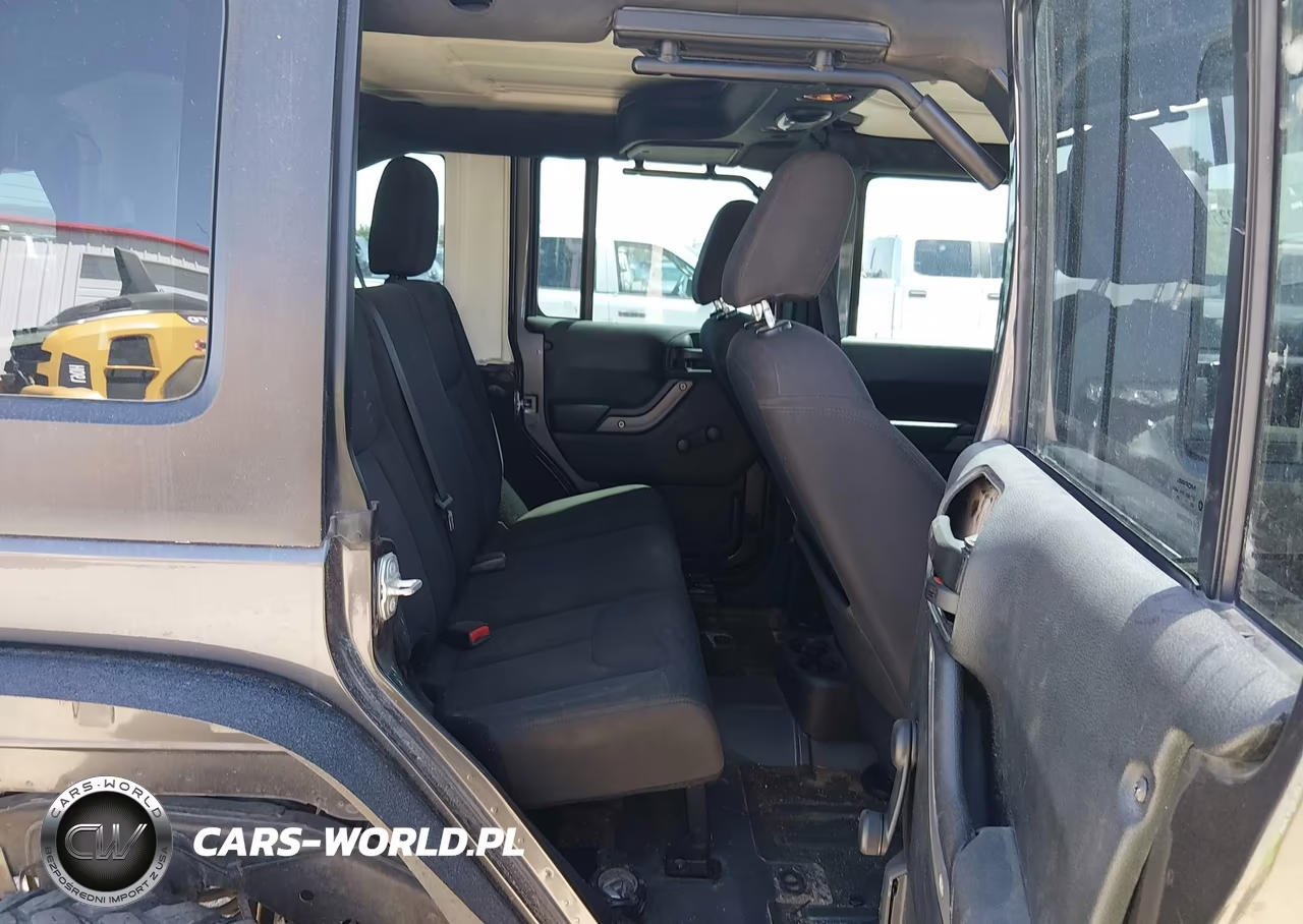 2017 Jeep Wrangler Unlimited Sport 4X4 VIN:1C4BJWDG9HL651895 - 8