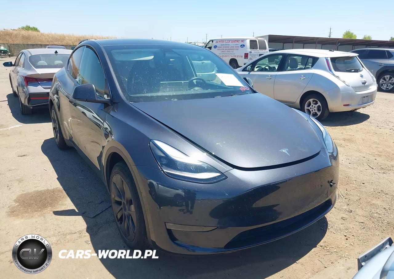 2025 Tesla Model Y Long Range Dual Motor All-Wheel Drive – zdjęcie 1 z 16