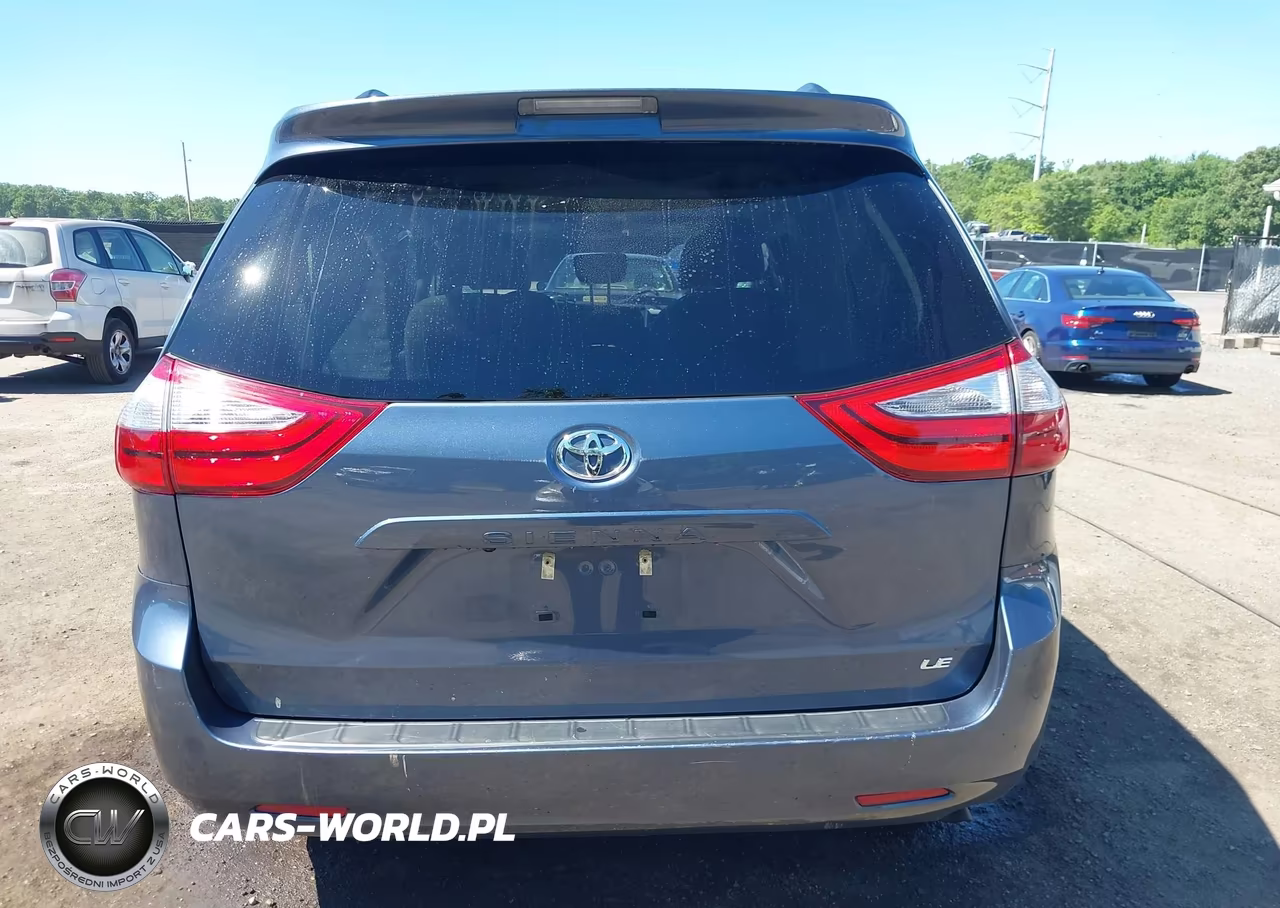 2017 Toyota Sienna Le 8 Passenger VIN:5TDKZ3DC2HS890918 - 16