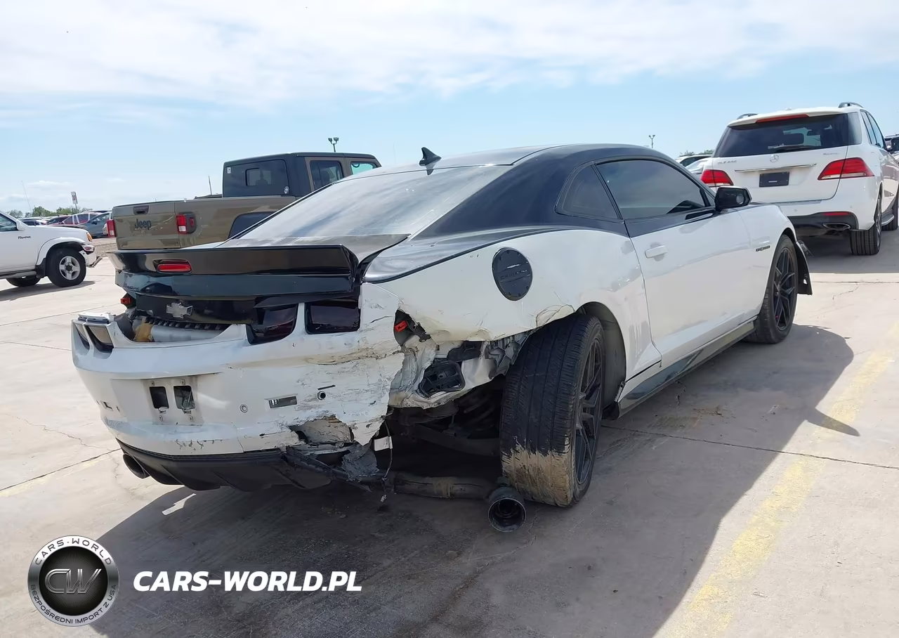 2011 Chevrolet Camaro 2Ss VIN:2G1FK1EJ4B9169810 - 6