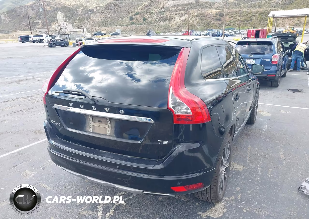 2016 Volvo Xc60 T5 Drive-E Premier VIN:YV440MDK2G2857260 - 4