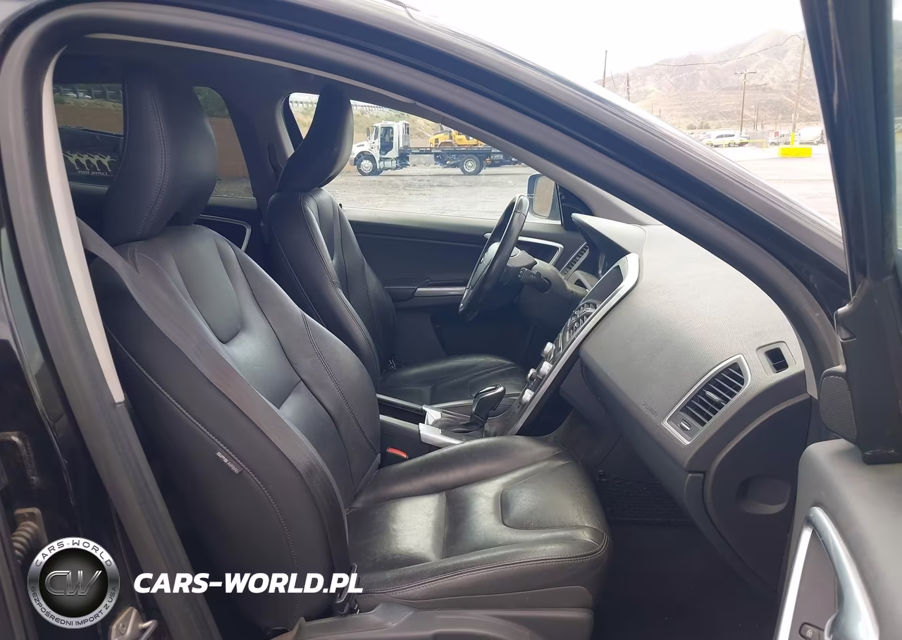 2016 Volvo Xc60 T5 Drive-E Premier VIN:YV440MDK2G2857260 - 5