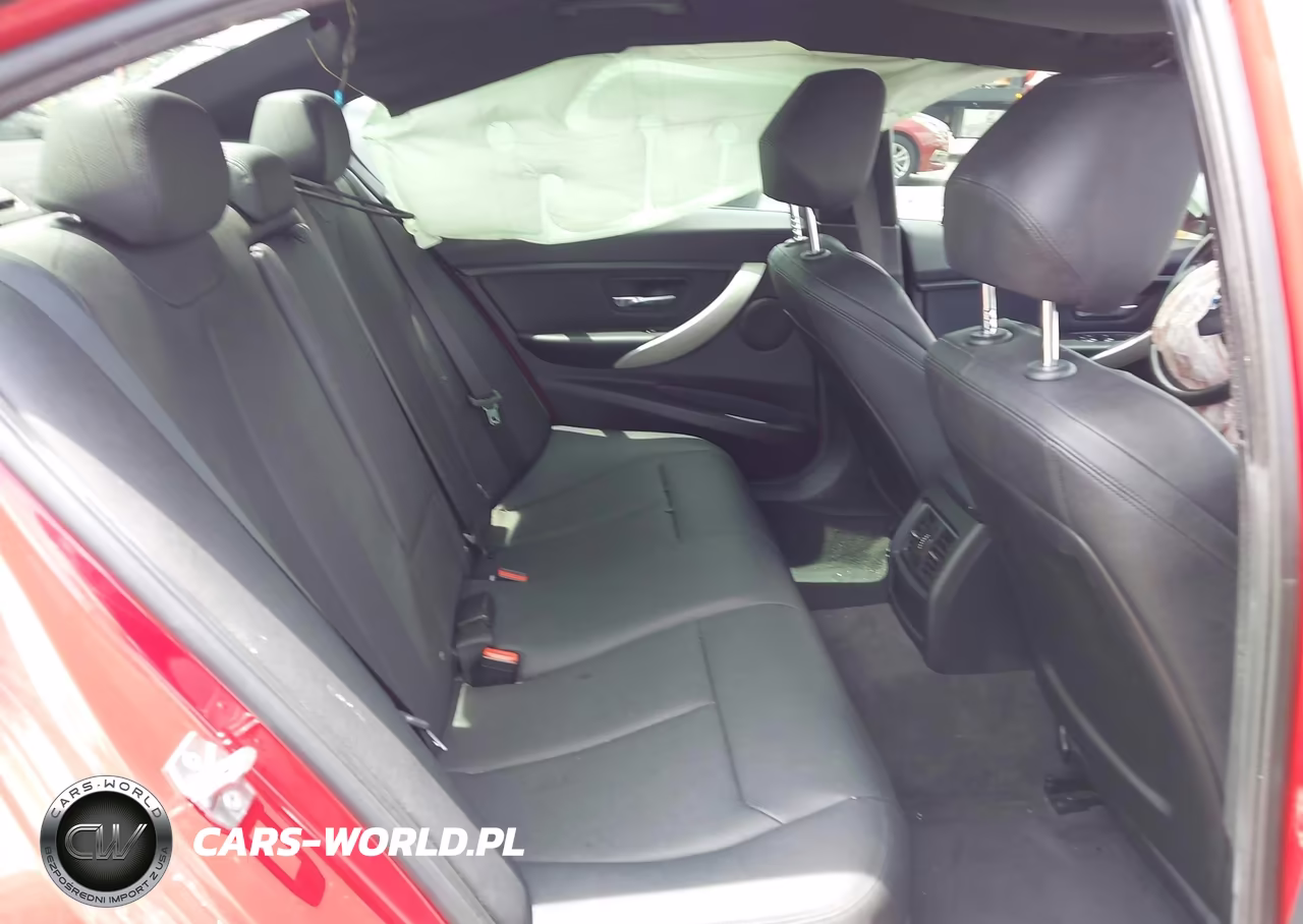 2016 BMW 320I VIN:WBA8E1G5XGNU11296 - 8