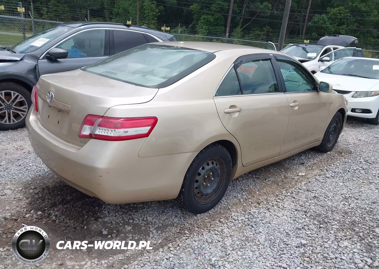 2010 Toyota Camry Le VIN:4T4BF3EK8AR013948 - 4