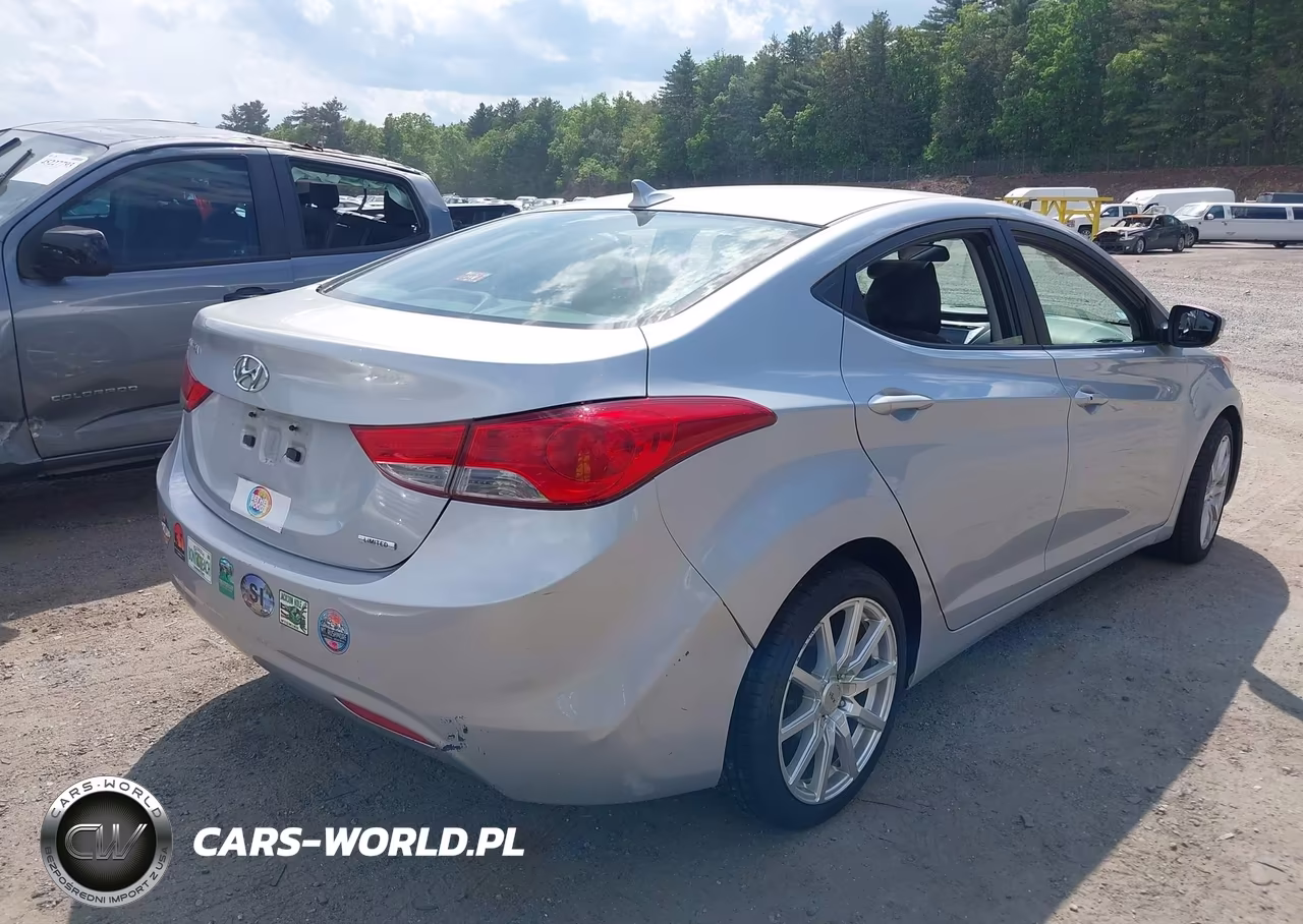 2011 Hyundai Elantra Limited VIN:5NPDH4AE4BH049364 - 4