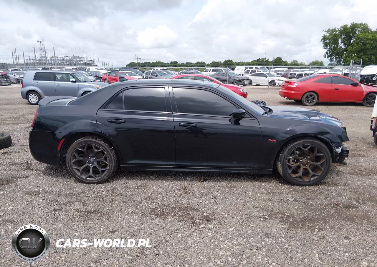 2020 Chrysler 300 300S VIN:2C3CCABT9LH179211 - 13