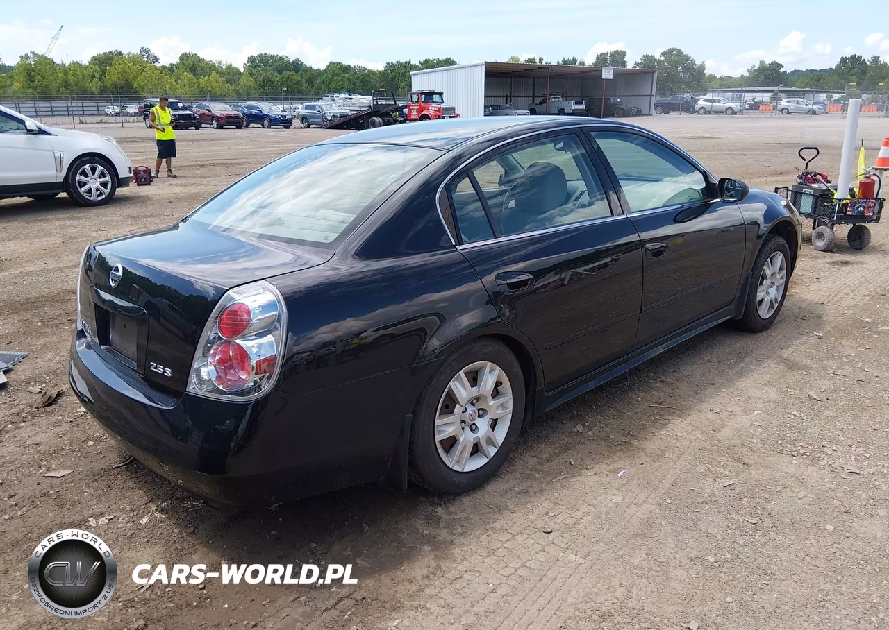 2005 Nissan Altima 2.5 S VIN:1N4AL11D35C356425 - 4
