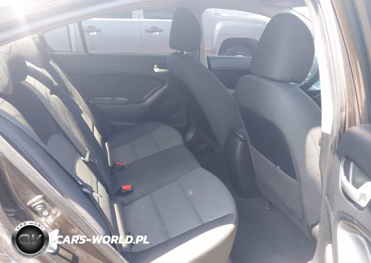 2017 Kia Forte Lx VIN:3KPFL4A71HE131655 - 8